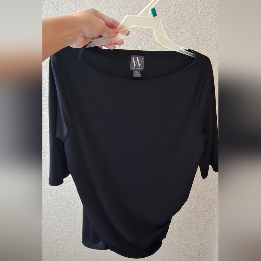 Worthington Classic Black Short Sleeve Top